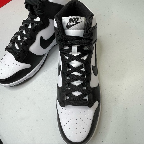 Nike Dunk High Retro Panda Mens Size 10 Sneakers - Picture 8 of 9